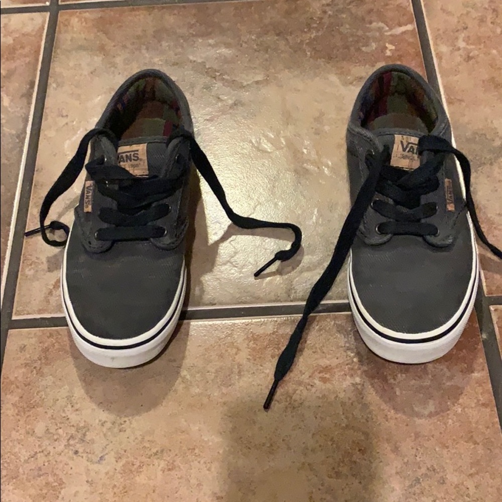 Vans  Shoes Kids Boys size 2.5